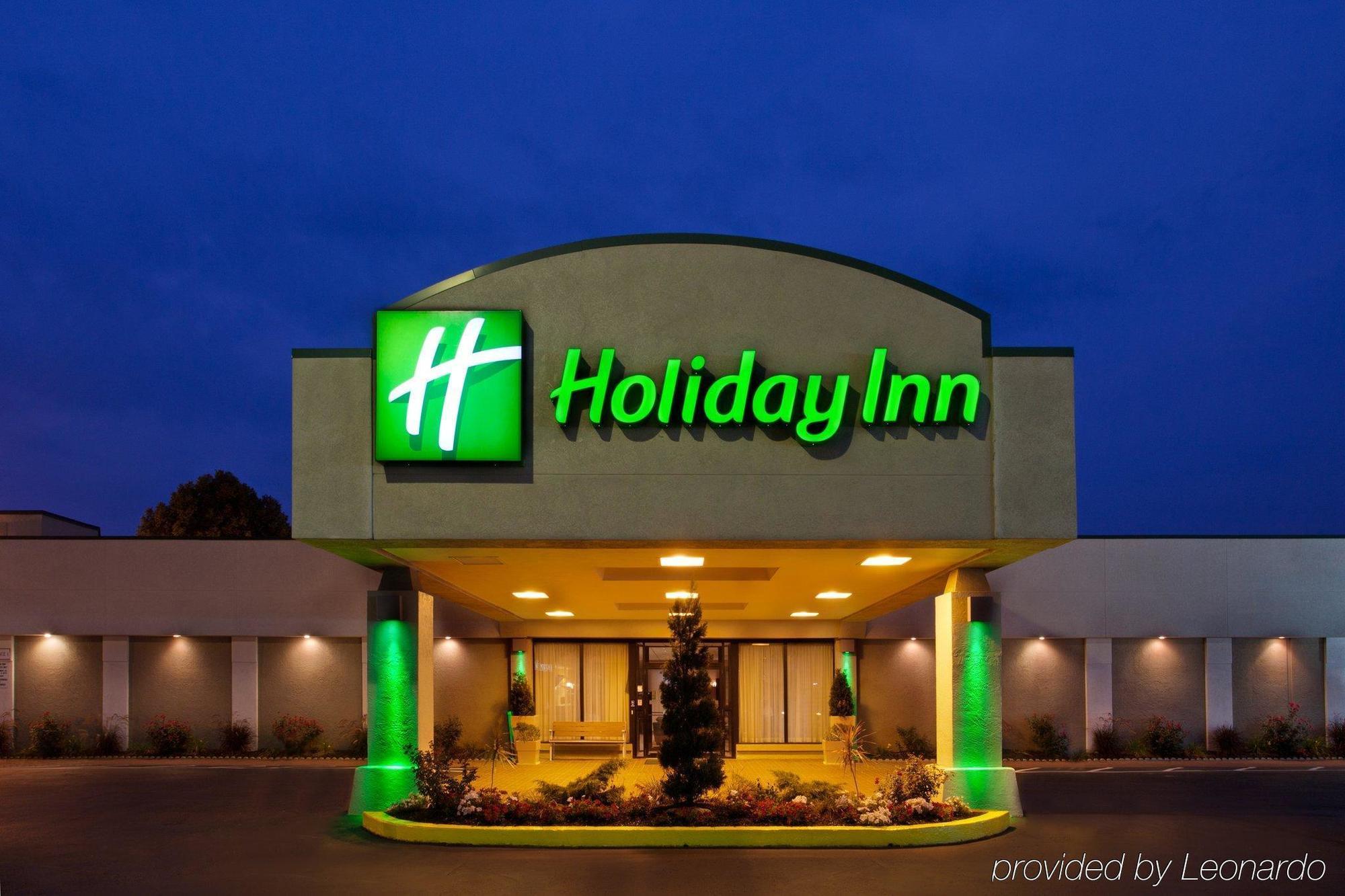 Holiday Inn Canton-Belden Village Exterior foto